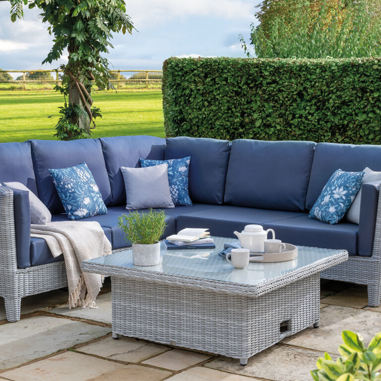 Outdoor Corner Rectangle Base and Back Cushions